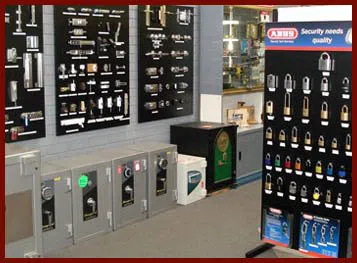 Locksmith Lock Store North Chicago, IL 847-480-6871 Locksmith Lock Store North Chicago, IL 847-480-6871 - 3-nearest-locksmith